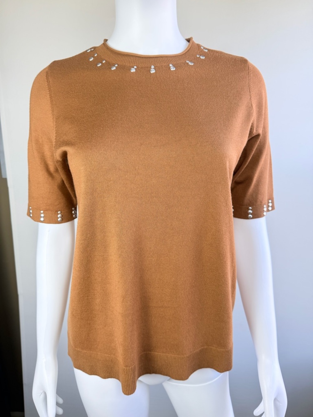 Chicos Brown Pearl Studded Knit Top Short Sleeve Sweater Size 0 Small